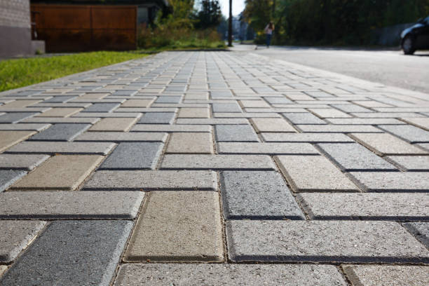 Best Professional Driveway Pavers  in Uniontown, OH